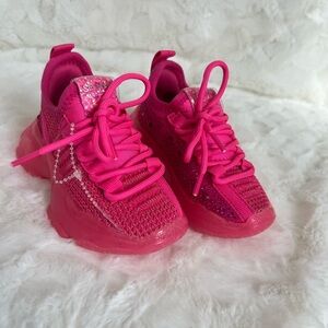 Steve Madden Toddler Maxima Sneaker, Size 5